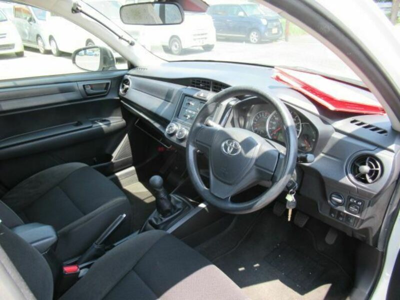 COROLLA AXIO