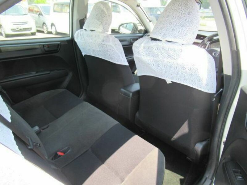 COROLLA AXIO