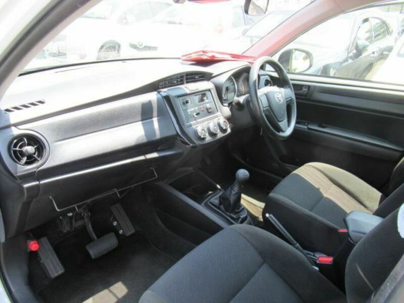 COROLLA AXIO