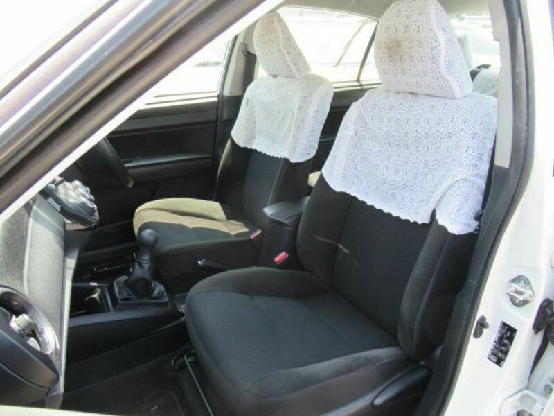 COROLLA AXIO