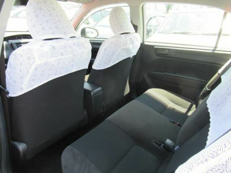 COROLLA AXIO