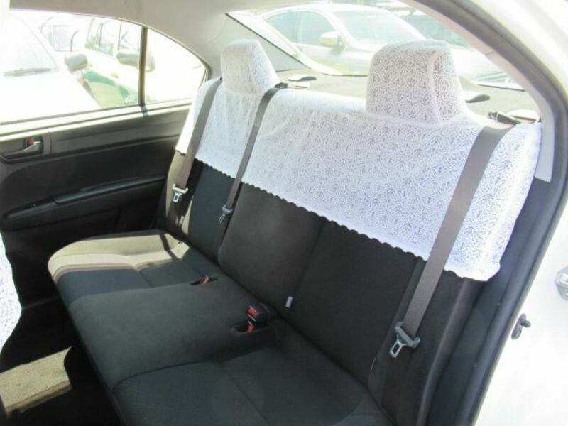 COROLLA AXIO