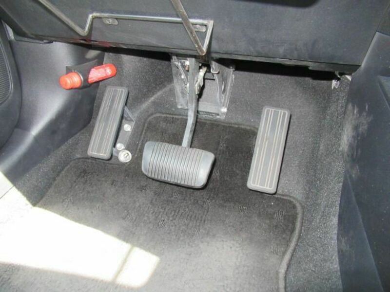 COROLLA AXIO