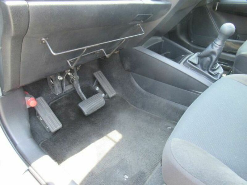 COROLLA AXIO