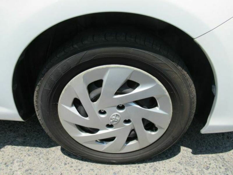 COROLLA AXIO