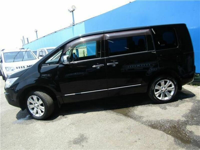 DELICA D5