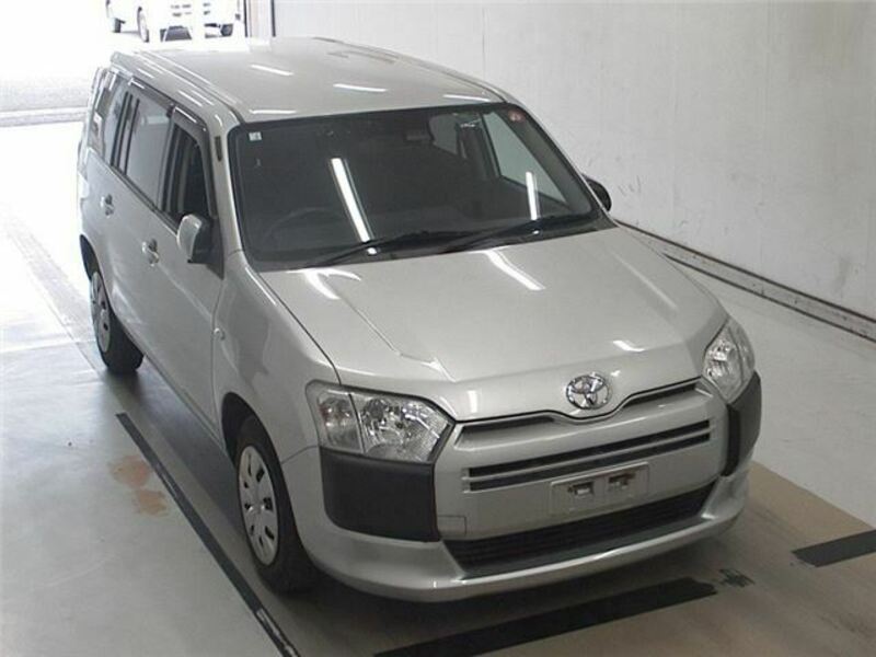 TOYOTA SUCCEED