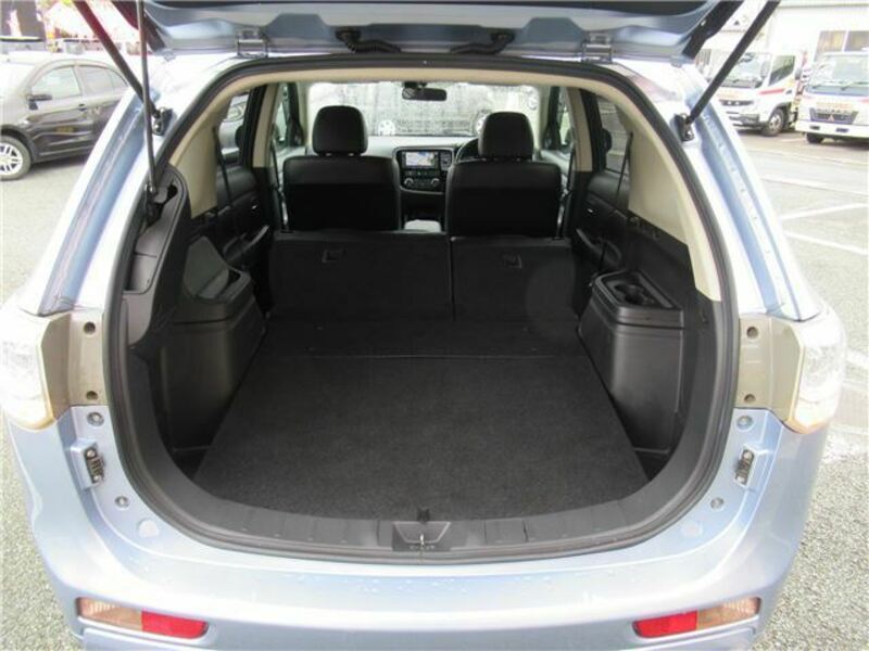 OUTLANDER PHEV