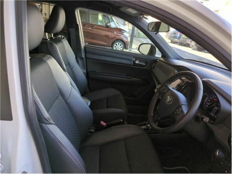COROLLA FIELDER