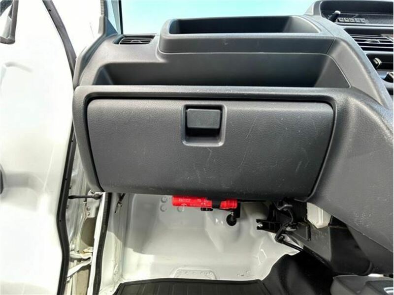 MINICAB TRUCK