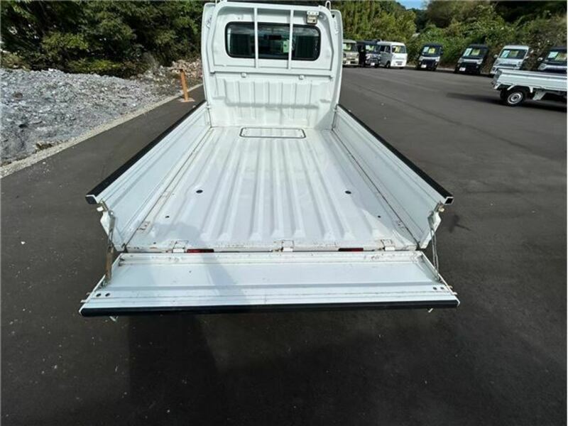 MINICAB TRUCK