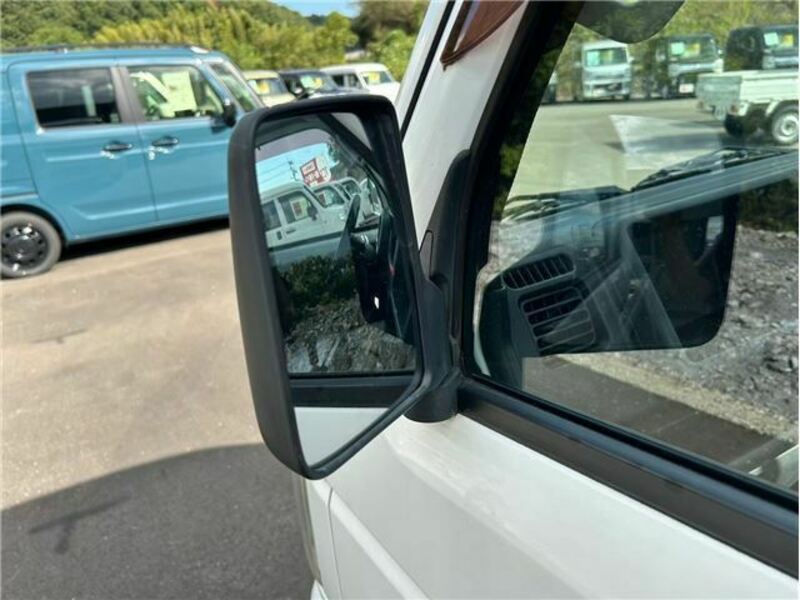 MINICAB TRUCK