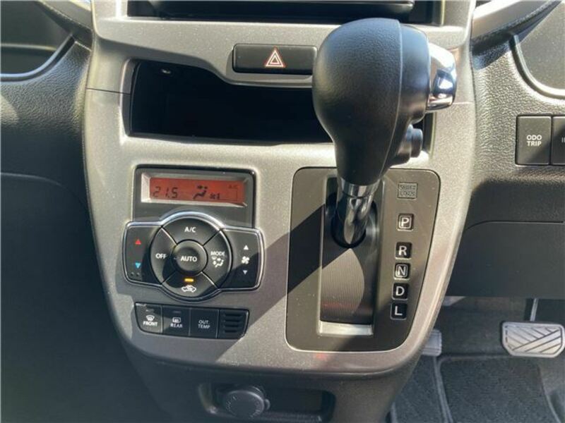 DELICA D2