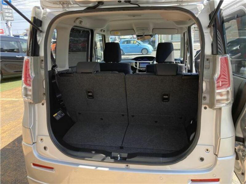 DELICA D2