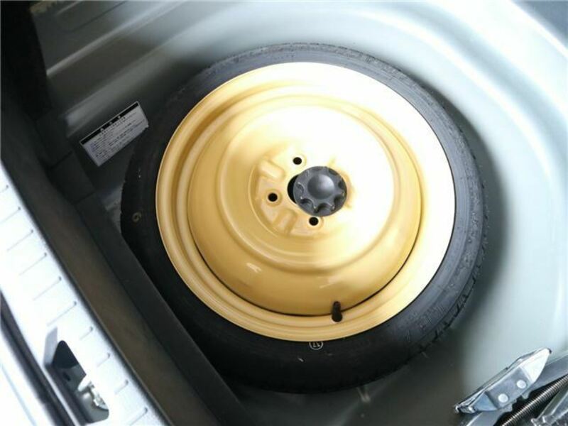 COROLLA AXIO