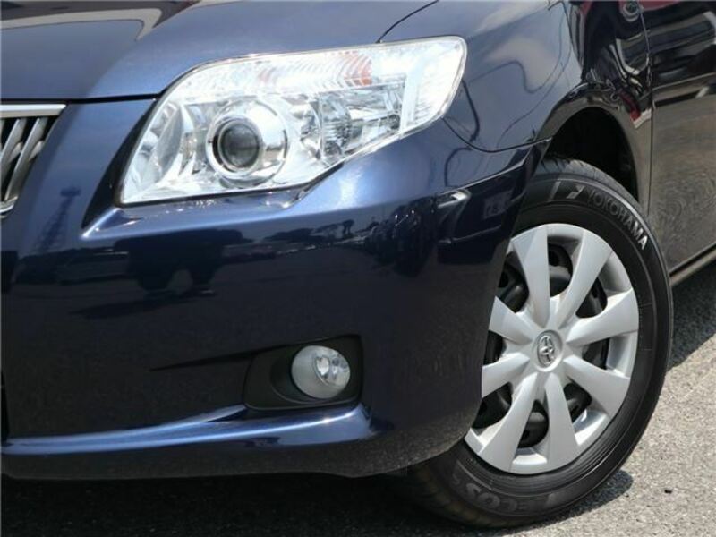 COROLLA AXIO