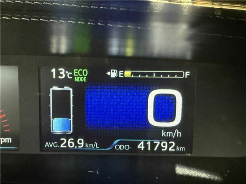 PRIUS PHV