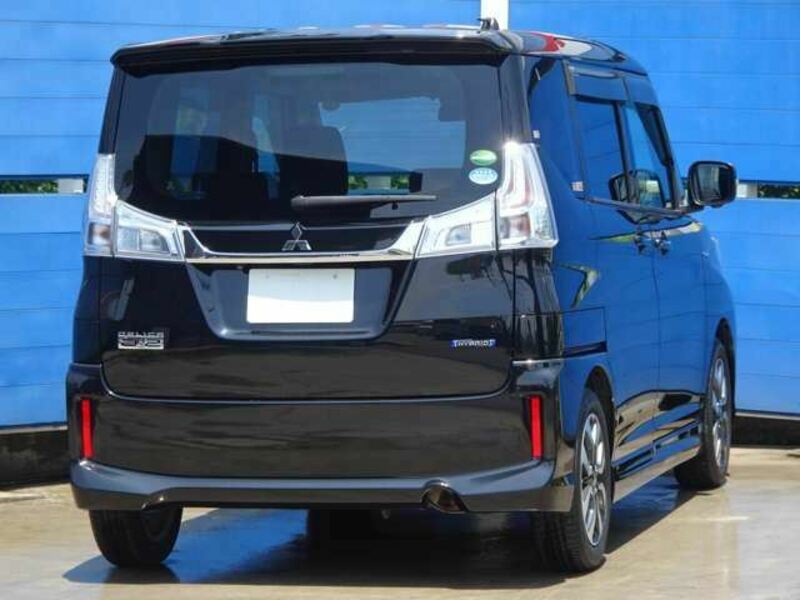 DELICA D2
