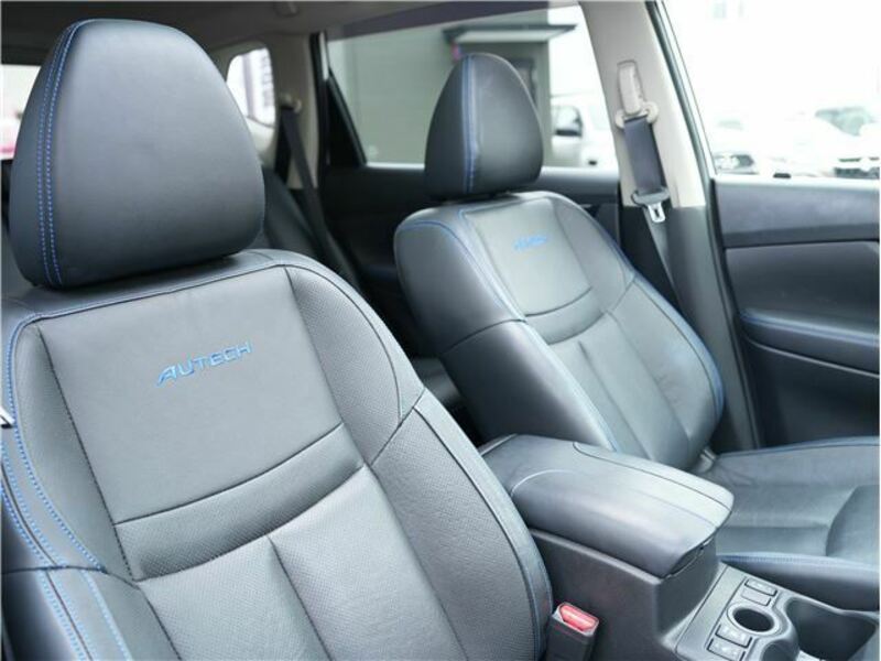 X-TRAIL