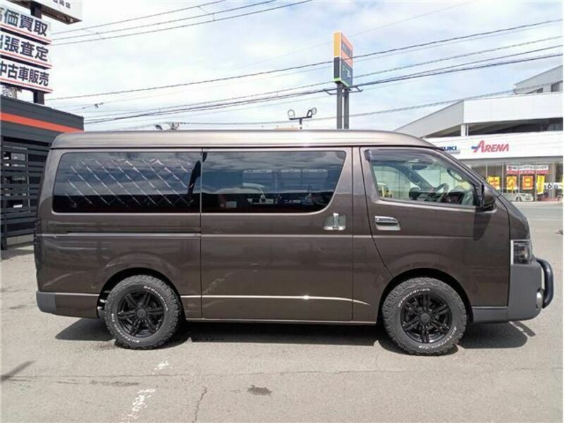 HIACE VAN