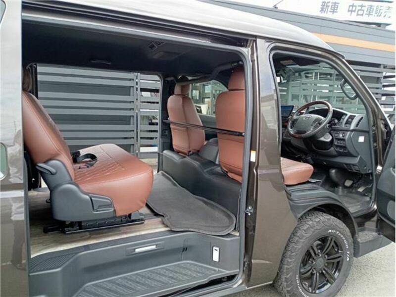 HIACE VAN