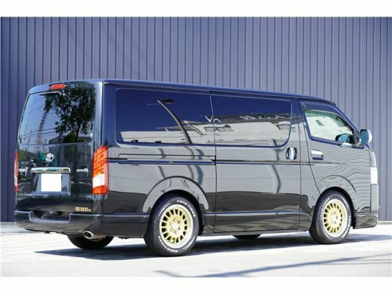 HIACE VAN
