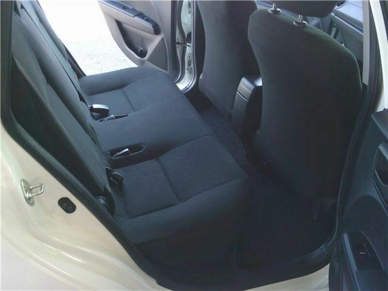 COROLLA FIELDER