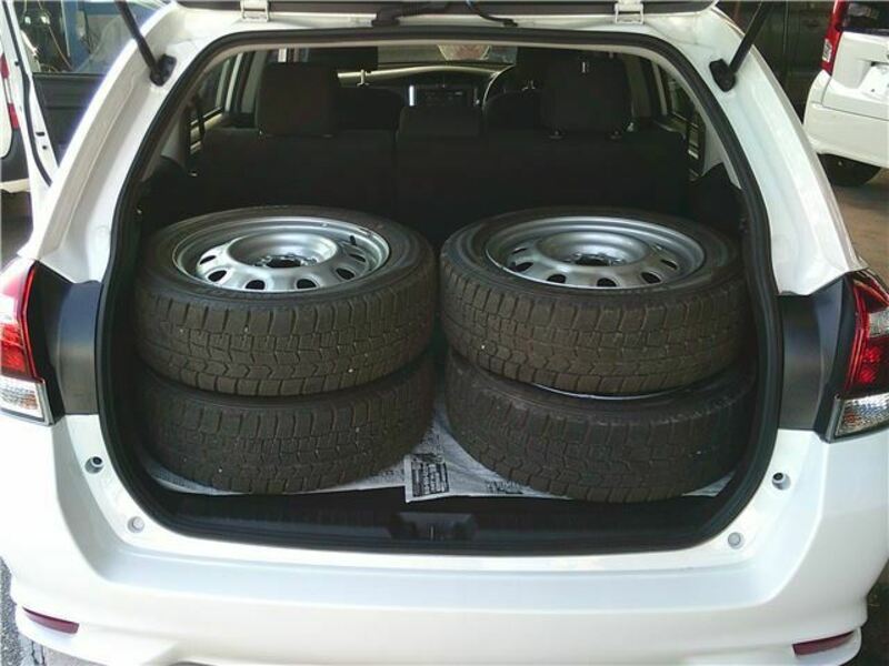 COROLLA FIELDER