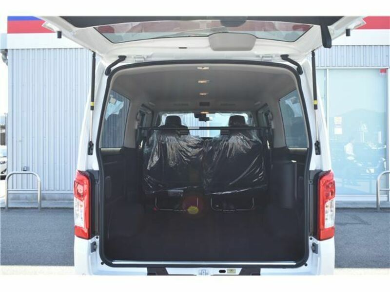 CARAVAN VAN