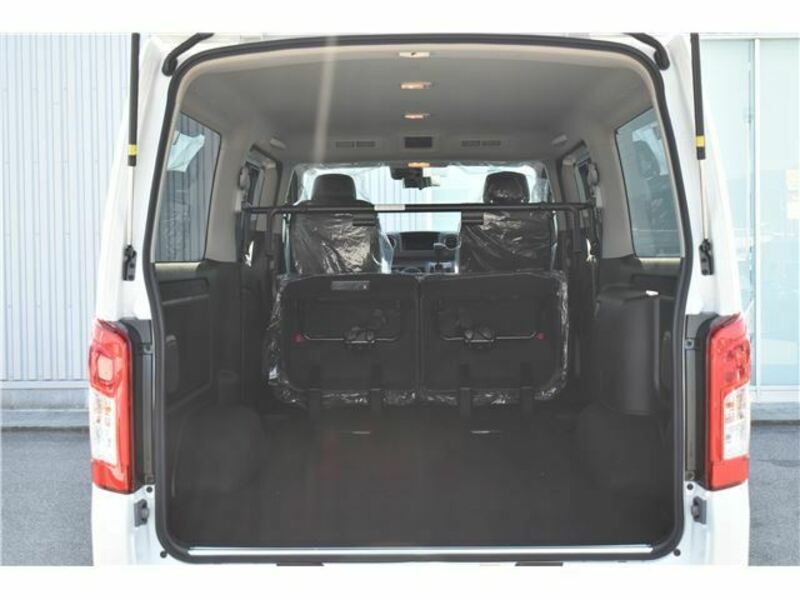 CARAVAN VAN