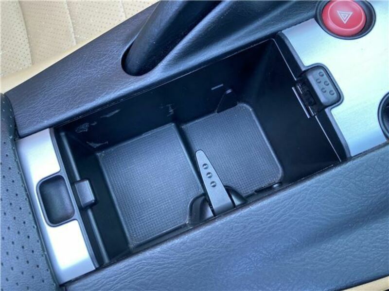 S2000