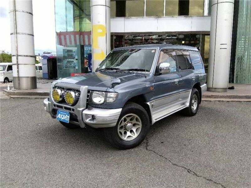MITSUBISHI PAJERO