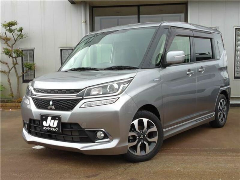 MITSUBISHI DELICA D2