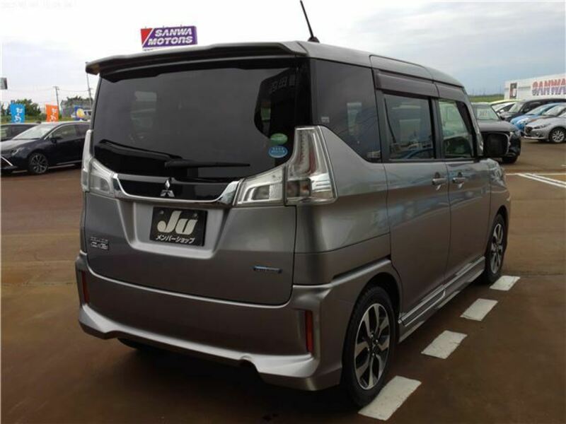 DELICA D2