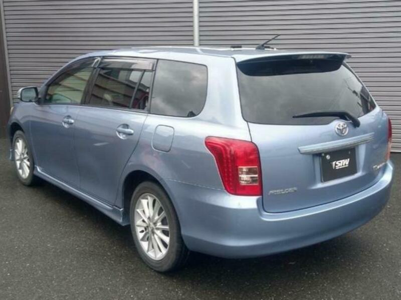 COROLLA FIELDER