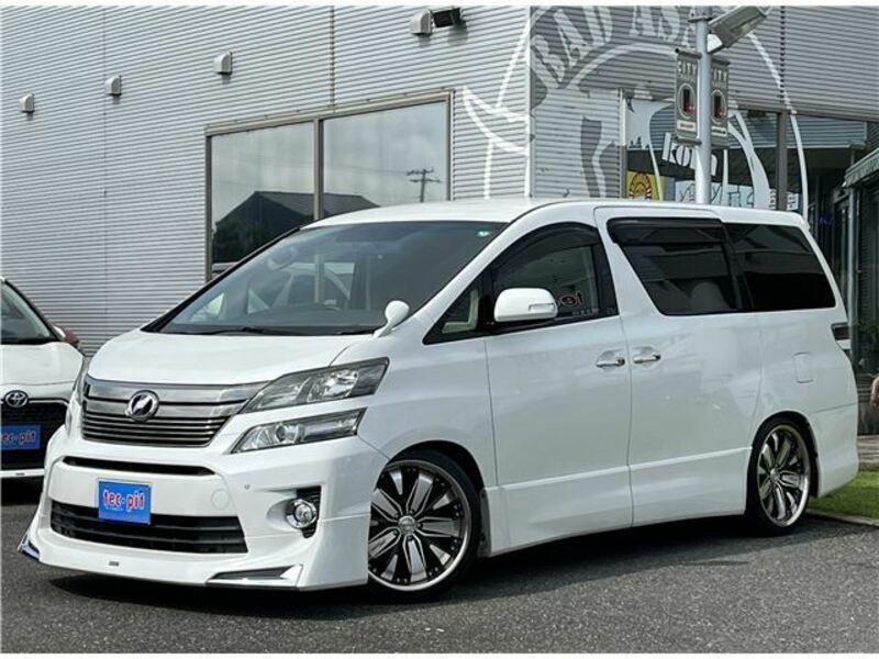 TOYOTA VELLFIRE