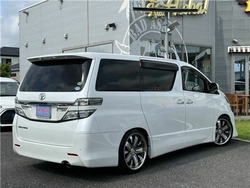 VELLFIRE