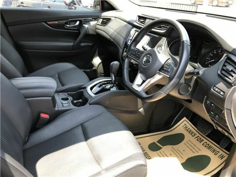 X-TRAIL