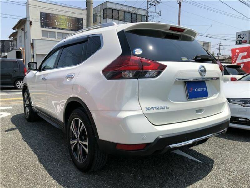 X-TRAIL