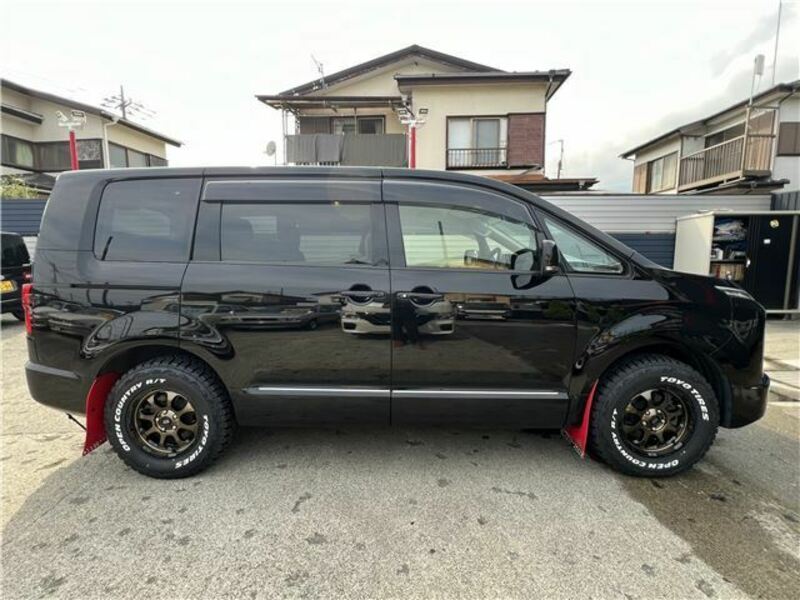 DELICA D5