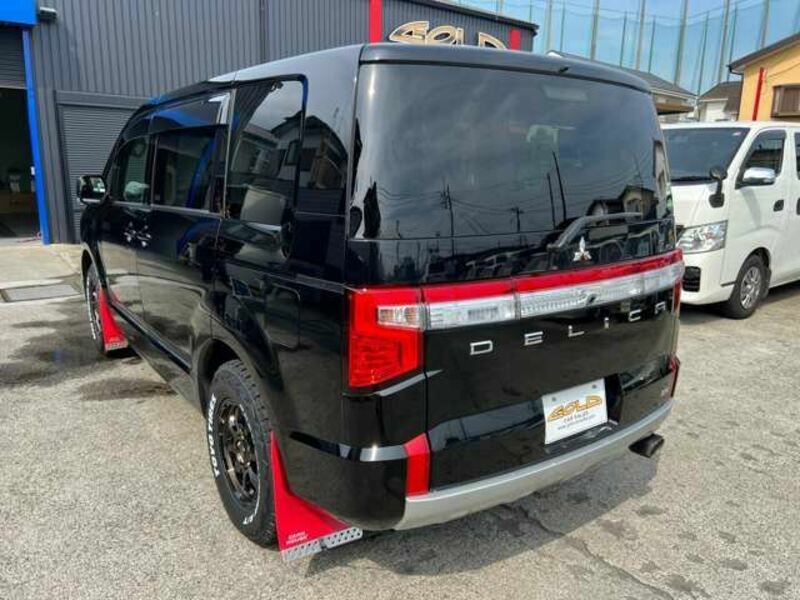 DELICA D5