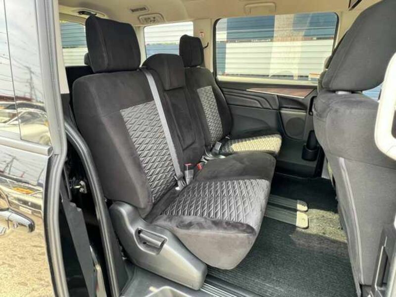 DELICA D5