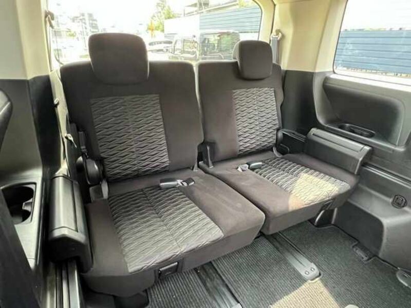 DELICA D5