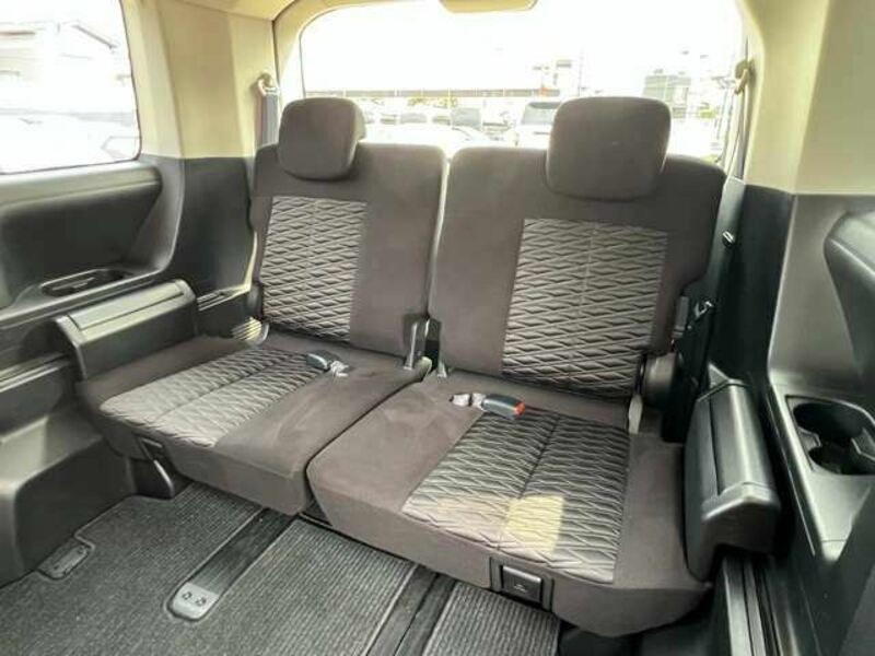 DELICA D5