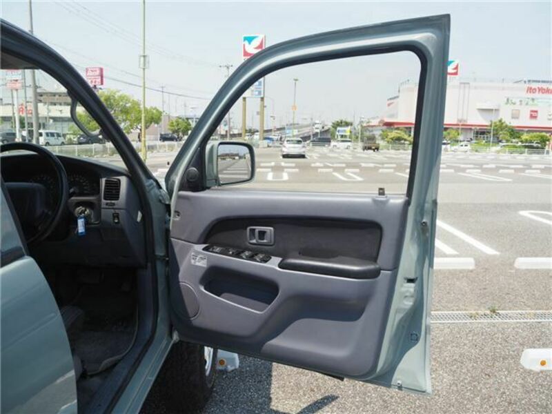 HILUX SURF