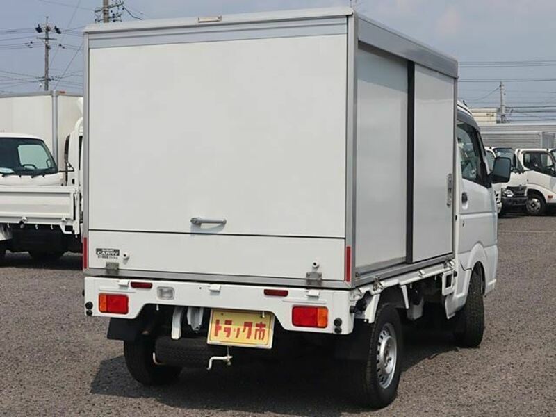 CARRY TRUCK