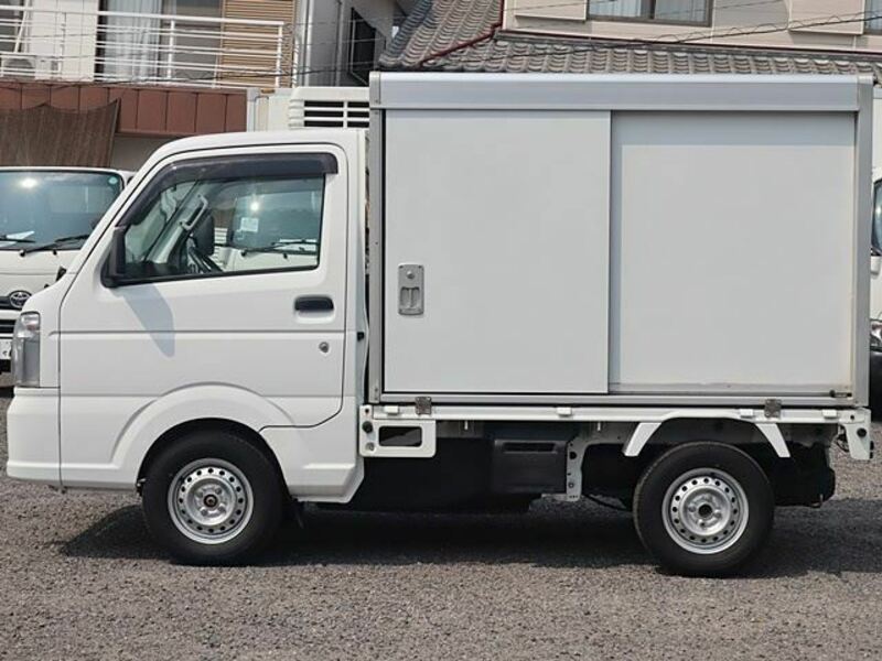 CARRY TRUCK