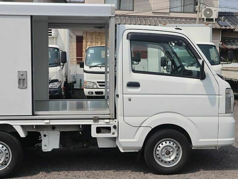 CARRY TRUCK