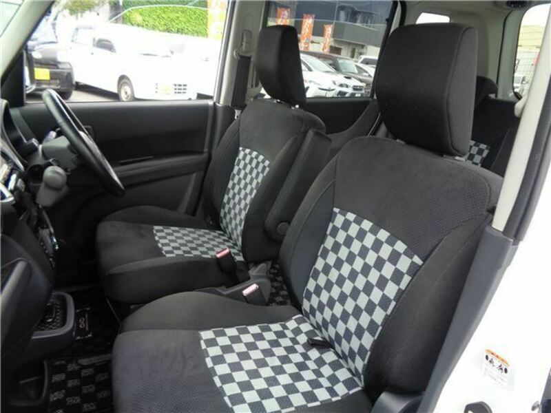 DELICA D2
