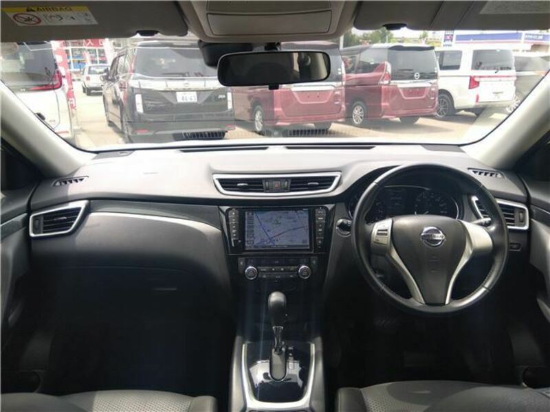 X-TRAIL